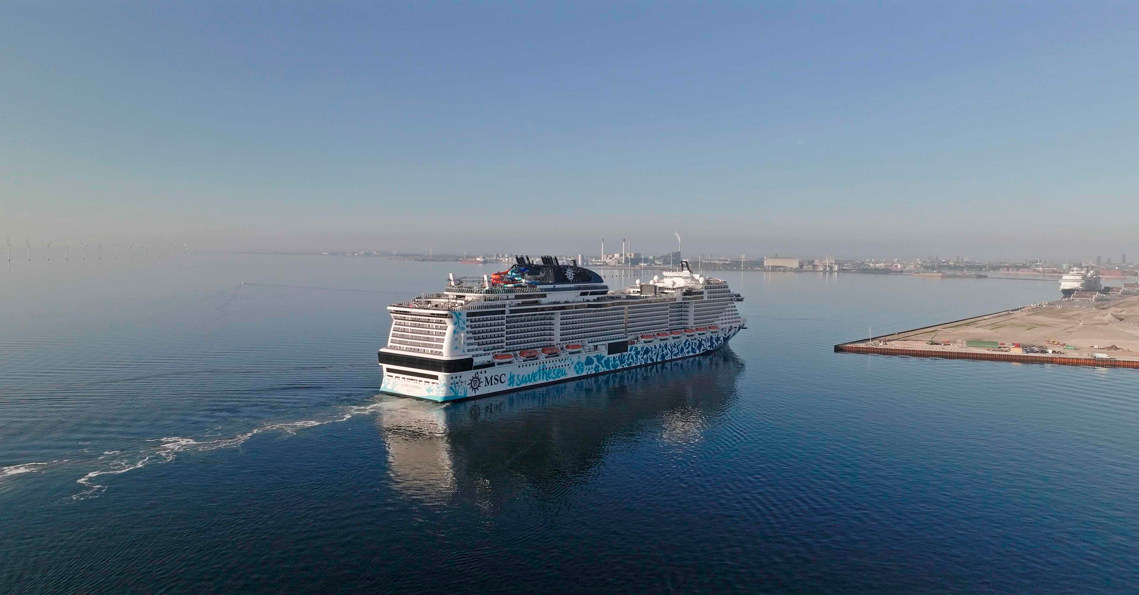 Cruise lines see future in both scale and intimacy